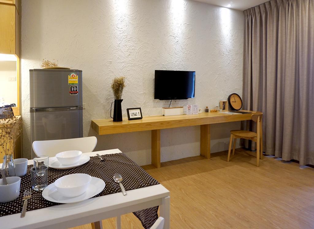 Hotel Benri sriracha Residencia Si Racha Exterior foto